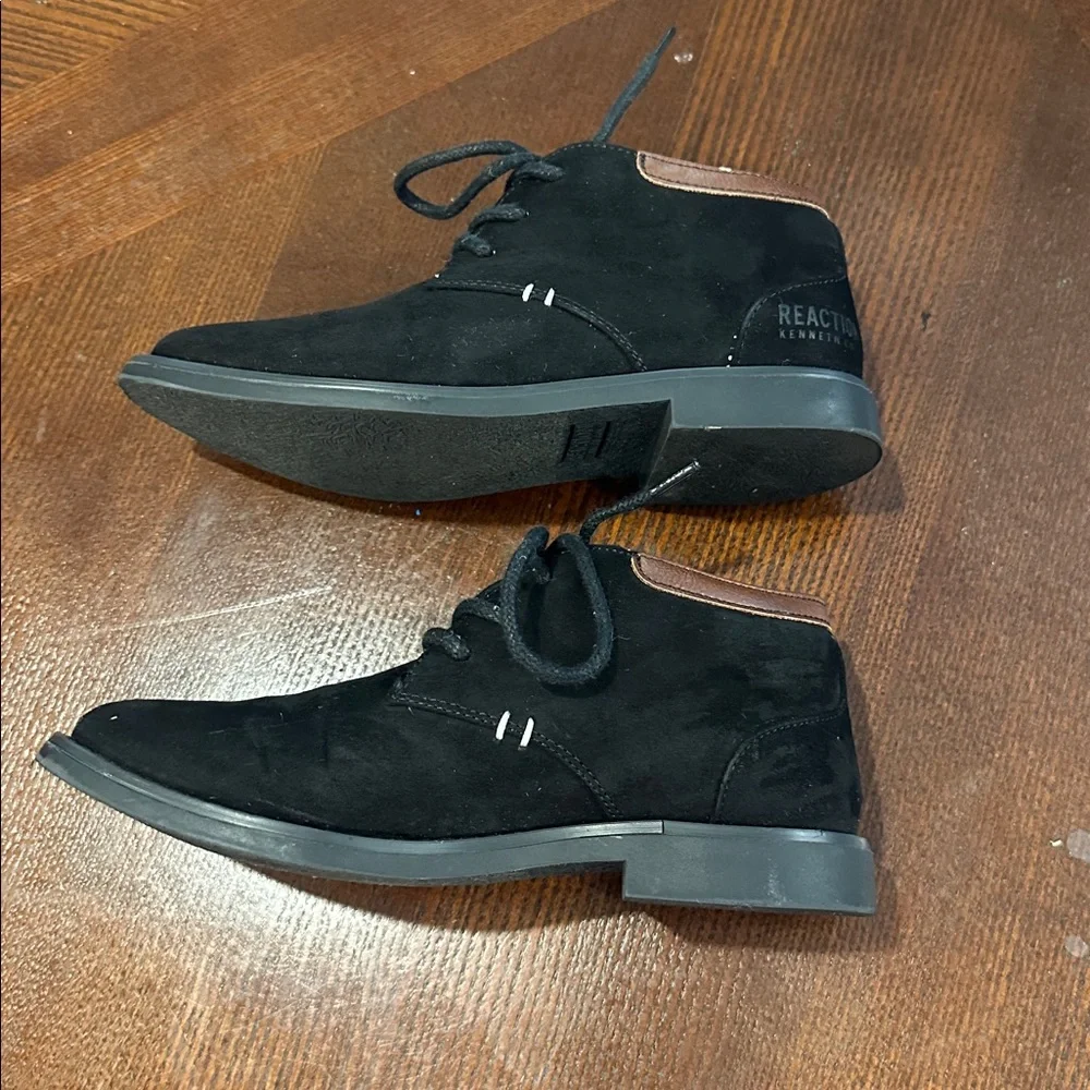 Kenneth Cole Reaction Boys Shoes Size 1